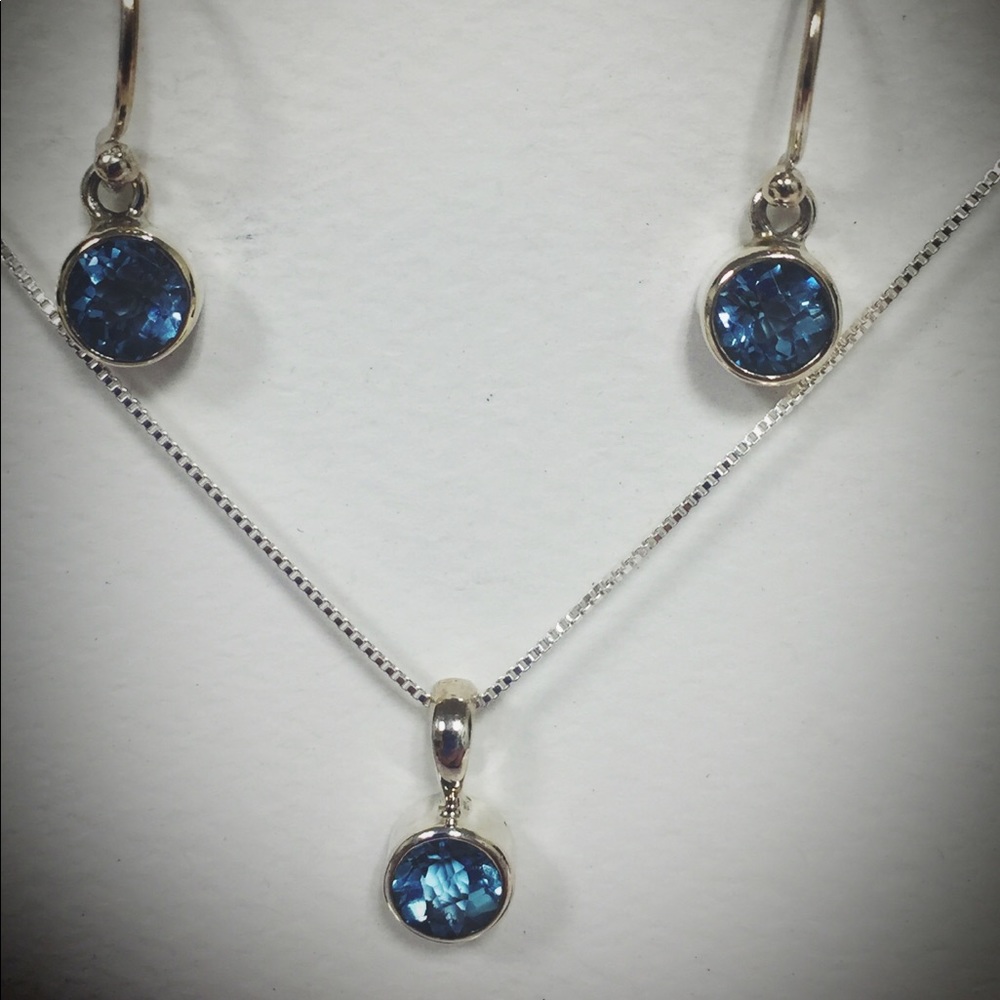 Earrings and Pendant Set